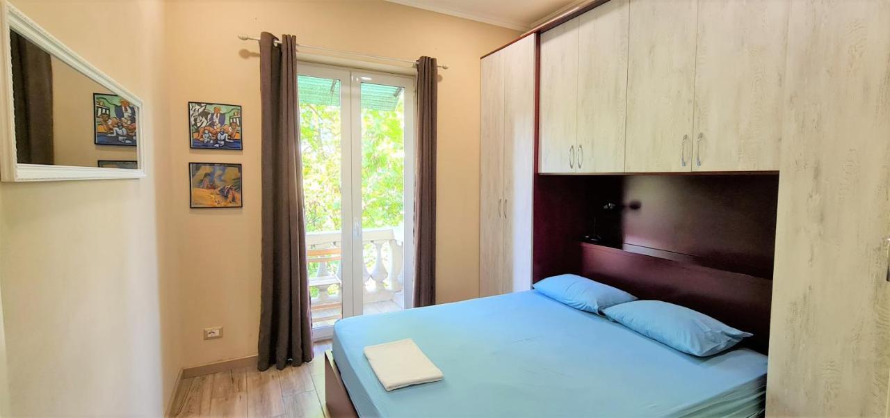 2v1 - Blloku Mac Apartman Tirana